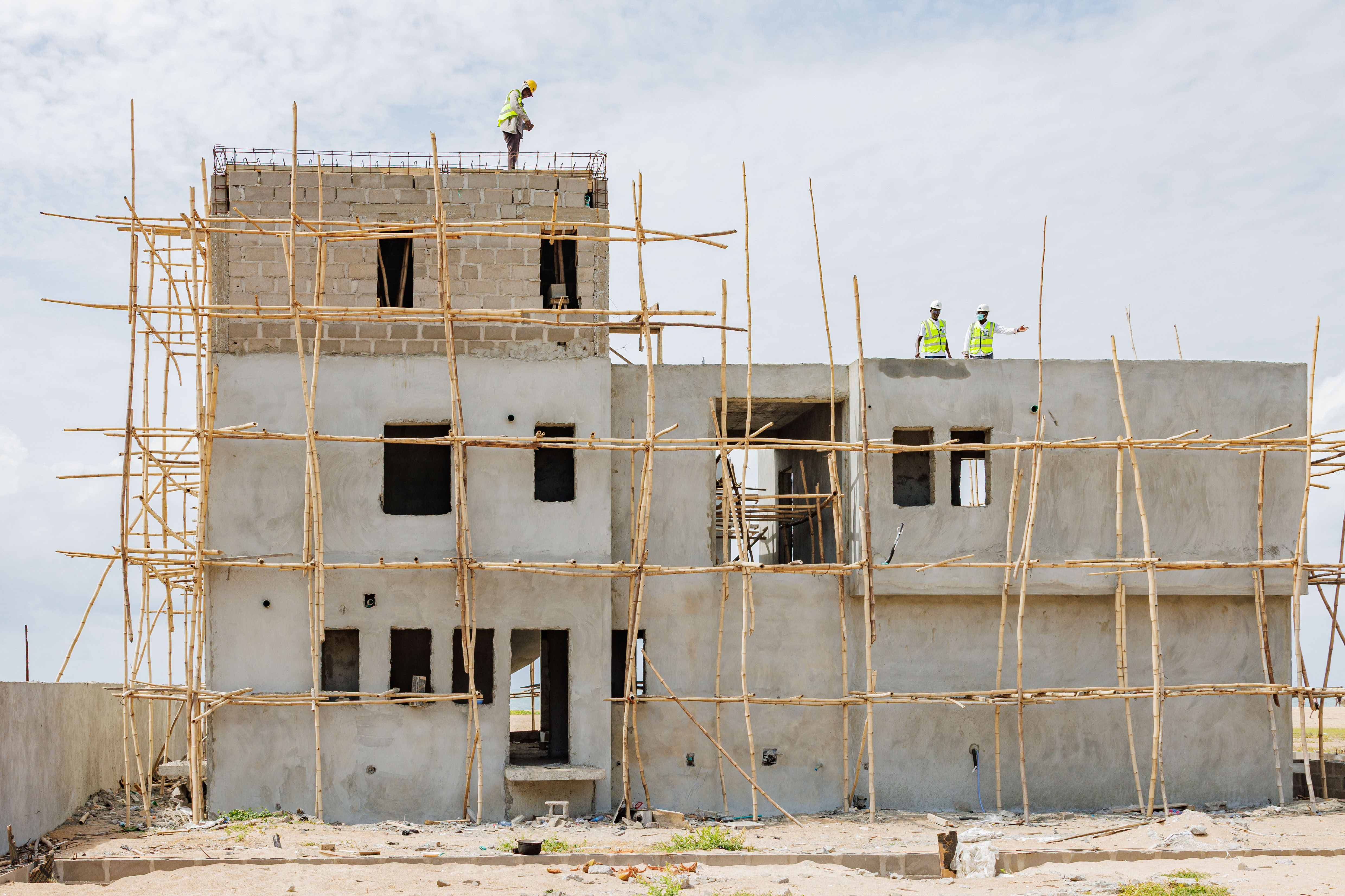 Ikare Beach House construction phase mobile